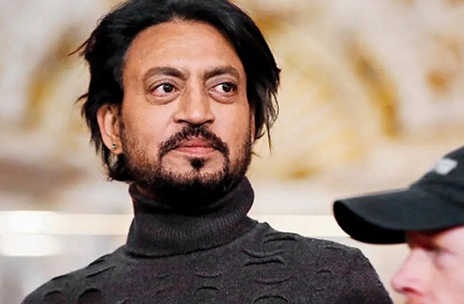 عرفان خان: مرحوم اداکار کے اداکاری کے کریئر کی شروعات تھیٹر سے ہوئی تھی۔ این ایس ڈی سے گریجویشن کرنے والے عرفان خان نے ستیہ دیو دبے اور پرسنا جیسے لیجنڈس کی نگرانی میں پرفارم کیا۔ انہوں نے &rsquo;&rsquo;مقبول&lsquo;&lsquo;، &rsquo;&rsquo;پان سنگھ تومر&lsquo;&lsquo;، &rsquo;&rsquo;دی لنچ باکس&lsquo;&lsquo; اور دیگر فلموں میں اپنی اداکاری کے جوہر دکھائے ہیں۔