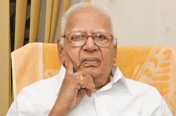 Justice Krishna Iyer wrote several books and legal articles. Photo: INN.