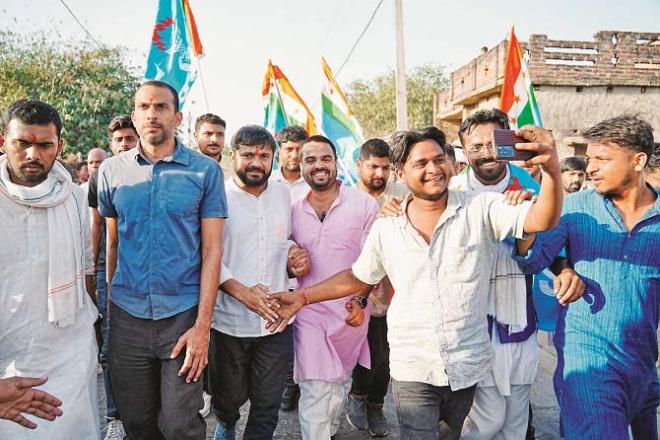 Congress leader Kanhaiya Kumar was given a grand welcome. Photo: INN