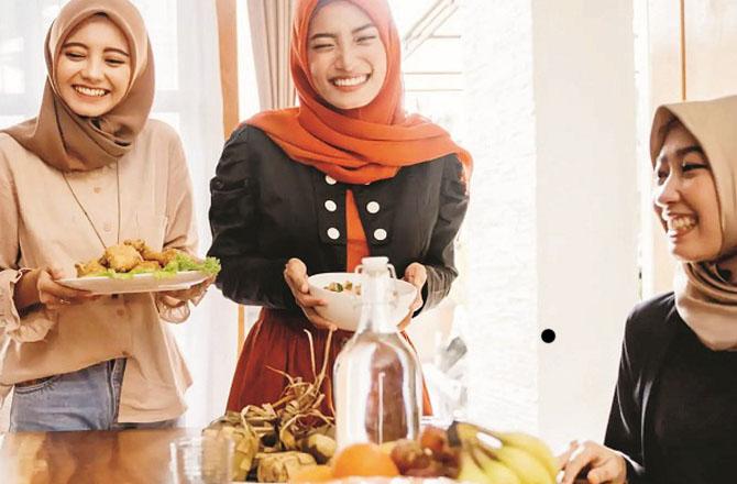 Make preparations in advance to ensure that there is no shortage of guests at the feast on the occasion of Eid. Photo: INN