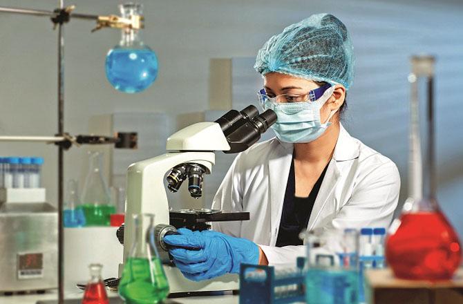 Students aspiring to become scientists need to develop their creativity and critical thinking skills. Photo: INN