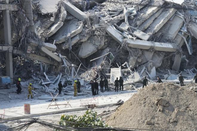 The aftermath of the earthquake can be seen in Myanmar. Photo: PTI