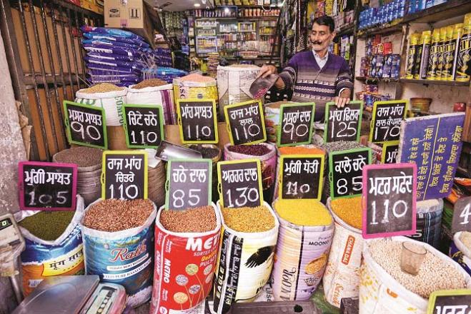 Pulses are being sold at a shop in Amritsar. Photo: PTI
