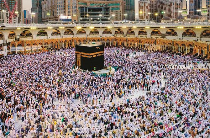 Referring to the blessed dream of the Prophet Muhammad (PBUH), it was said that God willing, the Prophet Muhammad (PBUH) will definitely enter the Sacred Mosque. Photo: INN