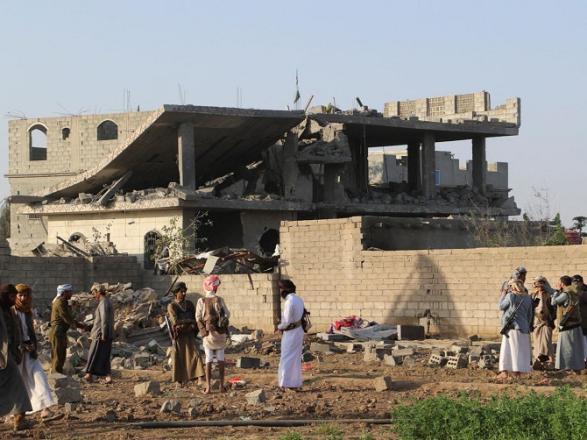 A Yemeni building can be seen destroying after the US attacks. Photo: INN.