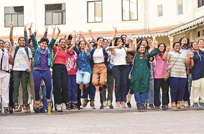 The students of Roya College expressed their happiness over their and the college`s brilliant success.