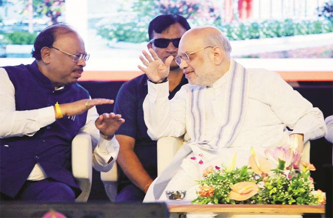 Amit Shah with Chandrashekhar Bawankule in Nagpur (Photo: PTI)