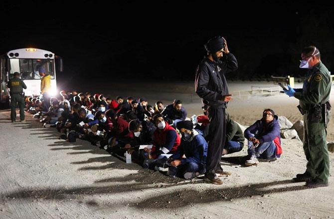 So far in 2025, 682 Indians have been deported from the US. Photo: INN.