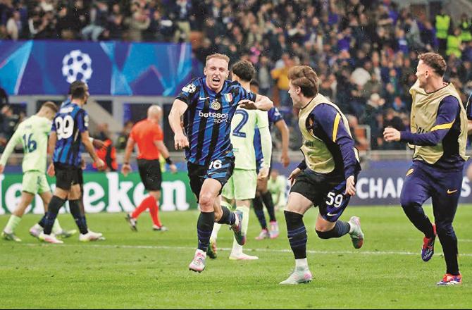 Inter Milan`s Davide Fratesi celebrates after scoring the fourth goal. Photo: INN