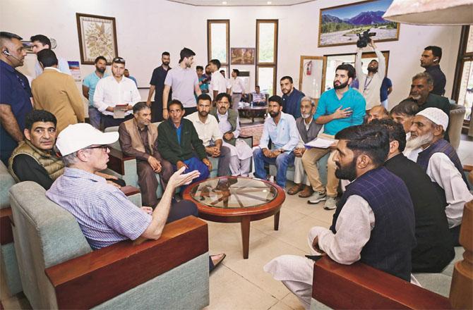 After the cabinet meeting in Pahalgam, Chief Minister Omar Abdullah also met local officials. (PTI)
