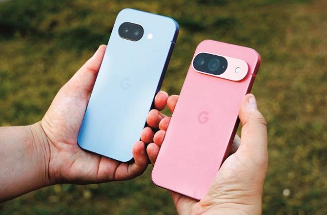 Google Pixel 9 and Pixel 9a can be seen together. Photo: INN
