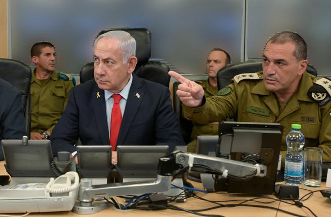 Israeli Prime Minister Benjamin Netanyahu (left). Photo: INN