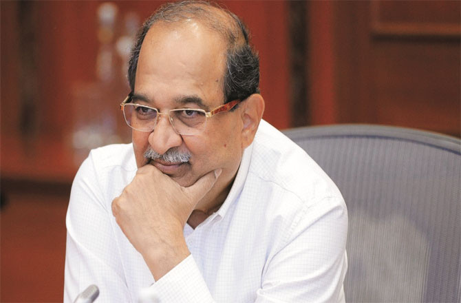 Radhakrishnan Vikhe Patil: Why did you make promises to farmers before the elections? (File photo)