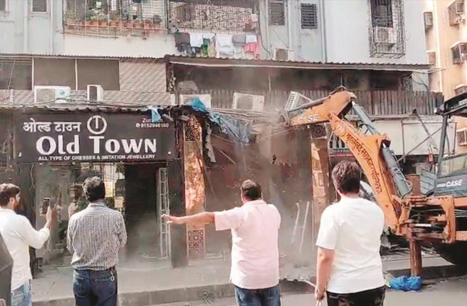 جوگیشوری: ویشالی نگر مارکیٹ میںانہدامی کارروائی 