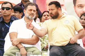 اس ہفتے اخبارات نے اڈانی، ایس آئی آر اور ڈاکٹر کی خودکشی کو موضوع بنایا