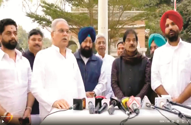 Punjab Congress in-charge Bhupesh Baghel handed over the 27 lakh signature forms to KC Venugopal yesterday.