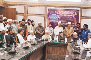 غوث اعظمؒ  کے آستانہ کے سجادہ نشین کا اسلام جمخانہ میں شانداراستقبال 