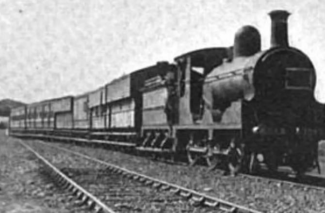 <p>کالکا میل،ہندوستان &nbsp;(آغاز:۱۸۶۶ء): کالکا میل ہندوستان کی سب سے قدیم چلنے والی ٹرین ہے، جو ۱۸۶۶ء سے چل رہی ہے۔ یہ اصل میں برطانوی حکام کو کولکاتا اور شملہ کے درمیان لے جاتی تھی اور آج بھی فعال ہے، جسے اب نیتا جی ایکسپریس کا نام دیا گیا ہے۔</p>