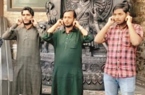 کلیان: کالج کے ایک خالی کمرے میں نماز ادا کرنے پر ہندو تنظیمیں چراغ پا!