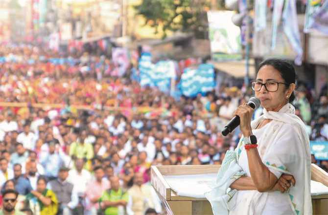 Bengal Chief Minister Mamata Banerjee is running a movement against SIR. (PTI)