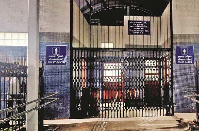 ممبرا اسٹیشن کے نئے عوامی بیت الخلاء میں پانی کی قلت