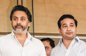 بڑے بھائی کا چھاپہ، چھوٹے بھائی کا مرہم 