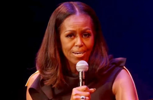ابھی امریکہ خاتون صدر کو قبول کرنے کیلئے ذہنی طور پرتیار نہیں ہے: مشیل اوباما