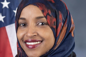 امریکی شہریت کیلئے اپنے بھائی سے شادی کی: ٹرمپ کا الہان عمر پر بہتان