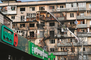 یوکرینی دارالحکومت کیف روسی بمباری کی زد میں