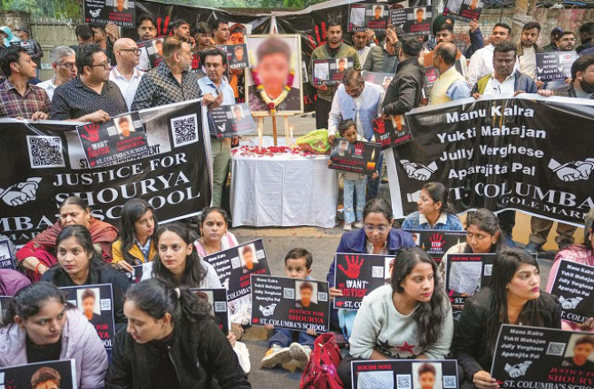 کیوں خودکشی کر رہے ہیں طلباء؟