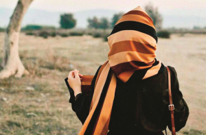 افسانہ :  لمبی ہے غم کی شام  مگر....