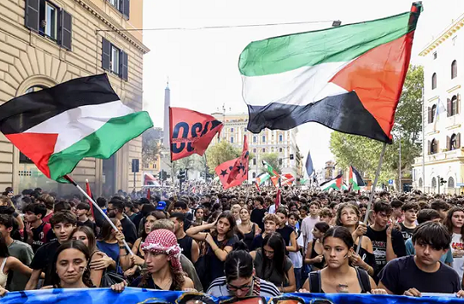 A scene from a pro-Palestinian demonstration in Italy, showing a large crowd of people. Photo: X