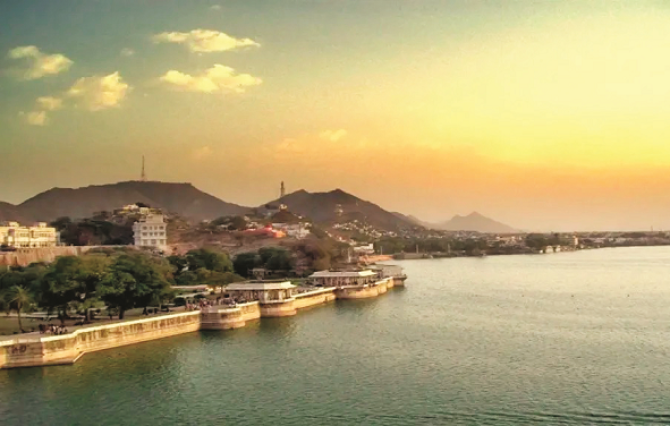 Ajmer`s famous tourist spot is `Anna Sagar Lake`. Photo: INN