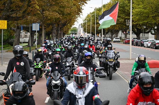 A scene from a bike rally held in solidarity with Palestine. Photo: INN