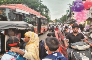 مالونی: ٹریفک جام سے شہریوں کو شدید دقتوں کا سامنا