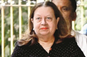 ببیتا نےگلیمرس ہیروئن سے باہمت ماں تک کا سفرطے کیا