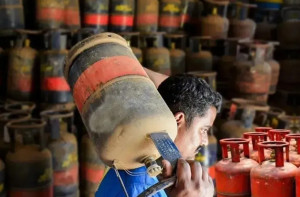 ہندوستان میں ایل پی جی کے استعمال میں مارچ میں تقریباً۱۳؍ فیصد کمی 