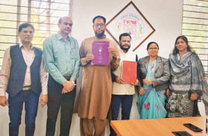 گجرات میں اُردو والوں کیلئے فخر کا مقام،  ریاست سے پہلی پی ایچ ڈی ڈگری تفویض