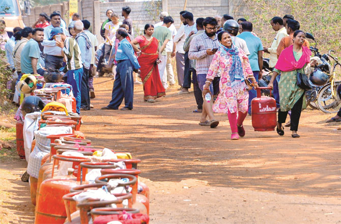 Similar rows of cylinders are currently being seen in several cities across the country. (Photo: PTI)