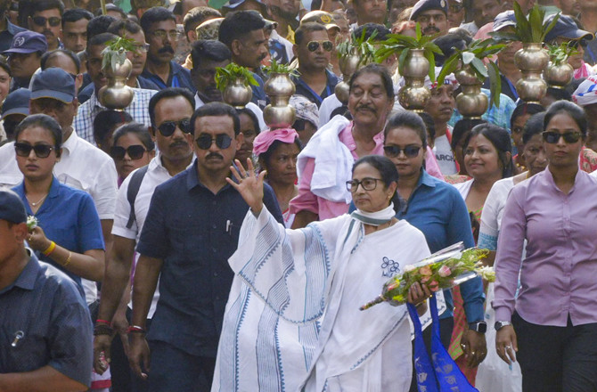 بنگال میں زائد از  ۳۴؍ لاکھ افرادووٹنگ سےمحروم، سپریم کورٹ فکرمند، سماعت سےانکار