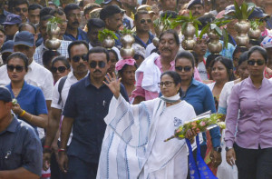 بنگال میں زائد از  ۳۴؍ لاکھ افرادووٹنگ سےمحروم، سپریم کورٹ فکرمند، سماعت سےانکار