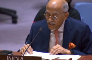 ہندوستان نے آبنائے ہرمز میں بحری جہازوں پر حملوں کو ’’ناقابلِ قبول‘‘ قرار دیا