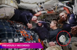 آرٹیمس -۲ ؍میں خلا باز اپنے ساتھ ’کھلونا‘ کیوں لے گئے؟ 