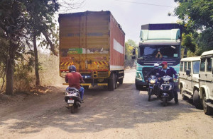 بھیونڈی۔واڑہ روڈ کی ایک لین جلد شروع کرنے کی اپیل 