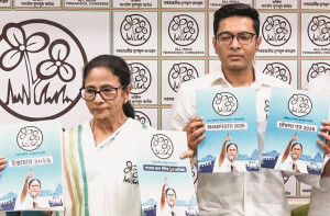 مغربی بنگال میں انتخابی جنگ عروج پر،بی جے پی کے حملوں پرترنمول کے جوابی حملے