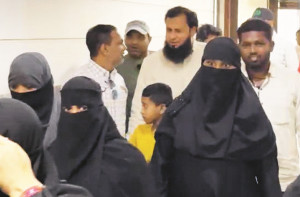 بھیونڈی : پانی کا شدید بحران،روزانہ سیکڑوں شکایات،ایڈیشنل میونسپل کمشنرکا گھیراؤ