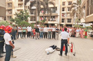 بھیونڈی: فائر سروس ڈے اور آگ سے تحفظ کے ہفتے کے تحت بیداری مہم