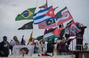 غزہ فلوٹیلا کا اعلان: راستے میں ملنے والے ہتھیار بردار اسرائیلی جہاز روکے گا