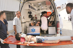 غزہ سے علاج کیلئے صرف ۷۰۰؍ مریض باہر جا سکے، نازک حالت میں ہزاروں مریض منتظر