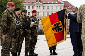 جرمنی: ۱۷؍ سے ۴۵؍ سالہ مردوں کیلئے ۳؍ ماہ سے زائد ملک چھوڑنے سے قبل اجازت لازمی